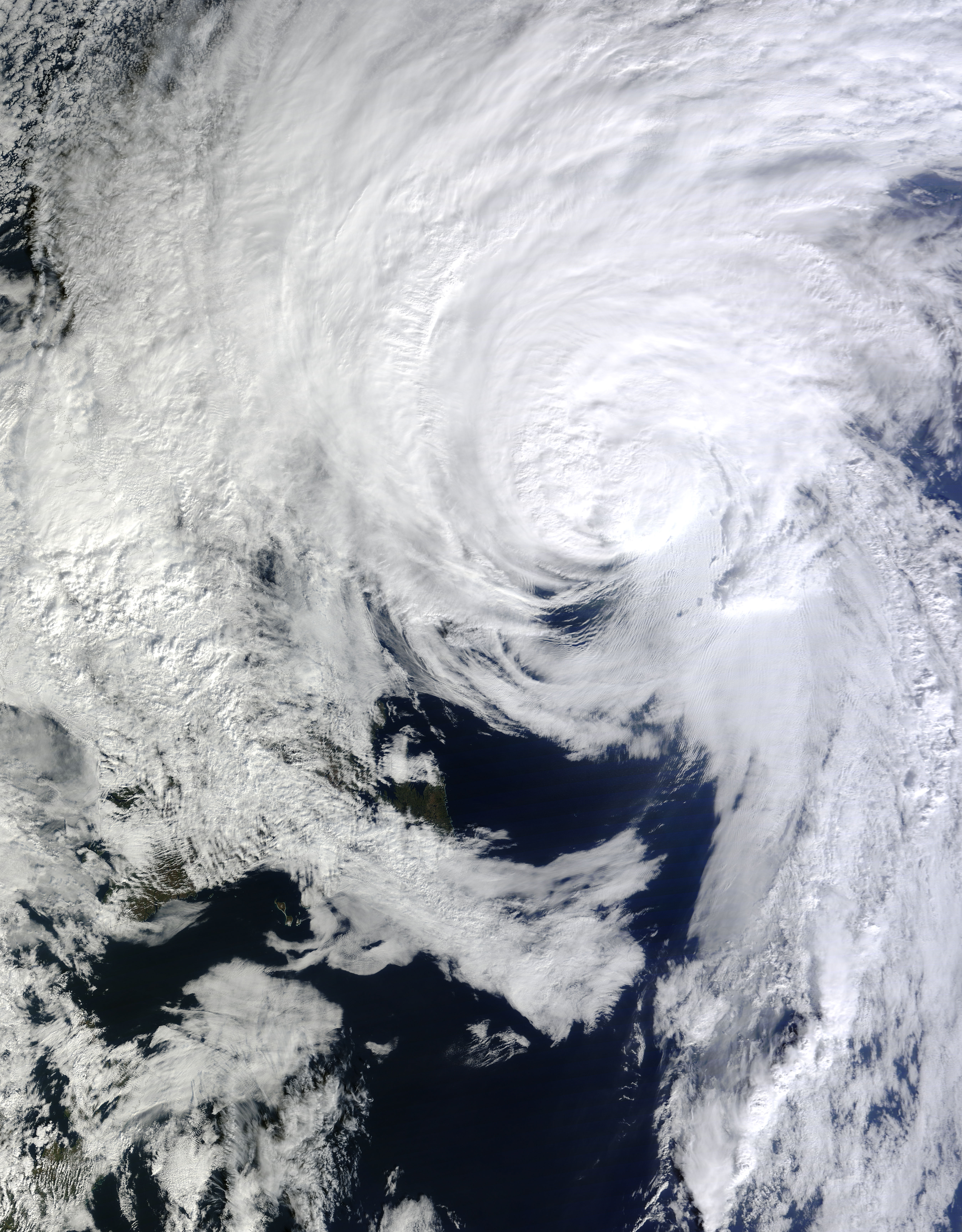 Hurricane Gonzalo (08L) in the North Atlantic Ocean - related image preview