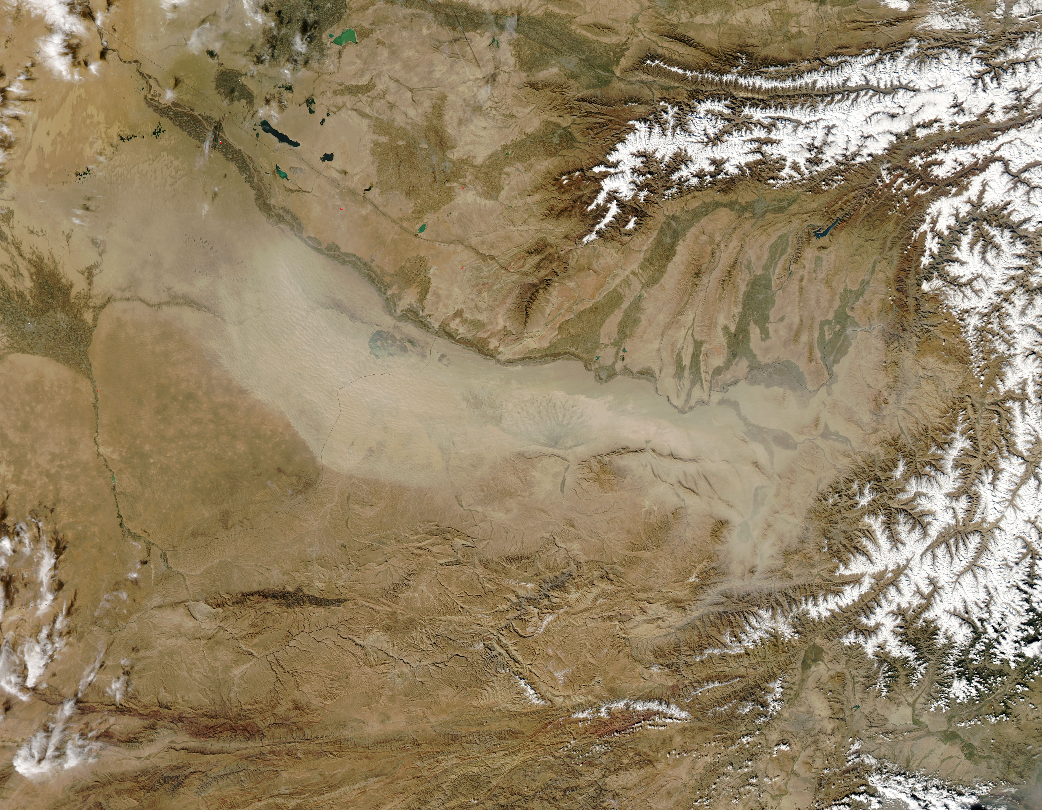 Dust storm in Afghanistan - related image preview
