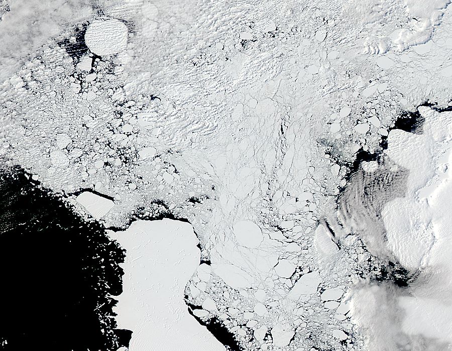 Iceberg from Pine Island Glacier, Antarctica - related image preview