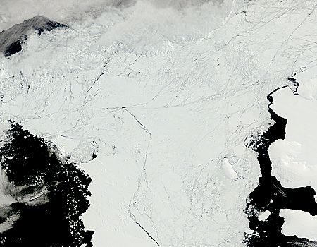 Iceberg from Pine Island Glacier, Antarctica - related image preview