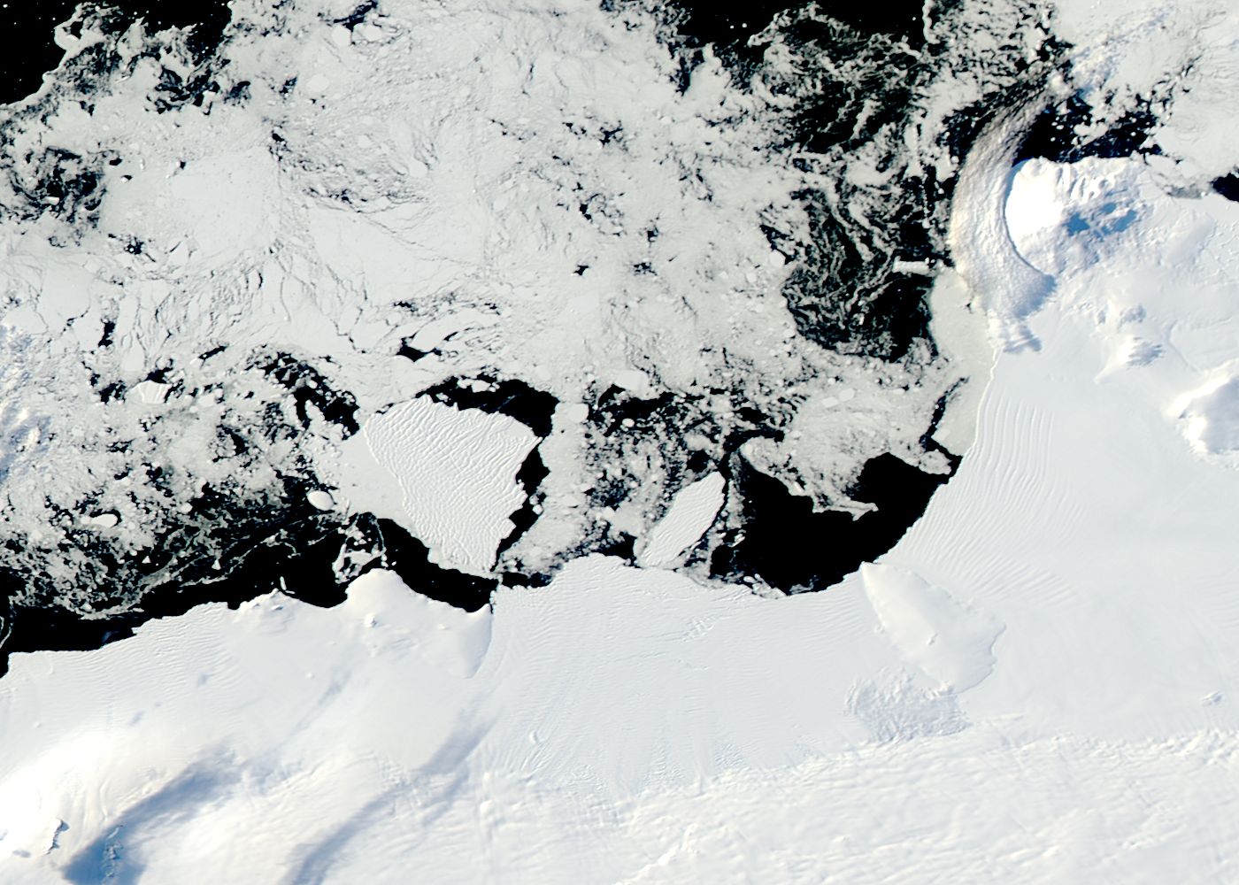 Iceberg B34 in the Amundsen Sea, Antarctica - related image preview