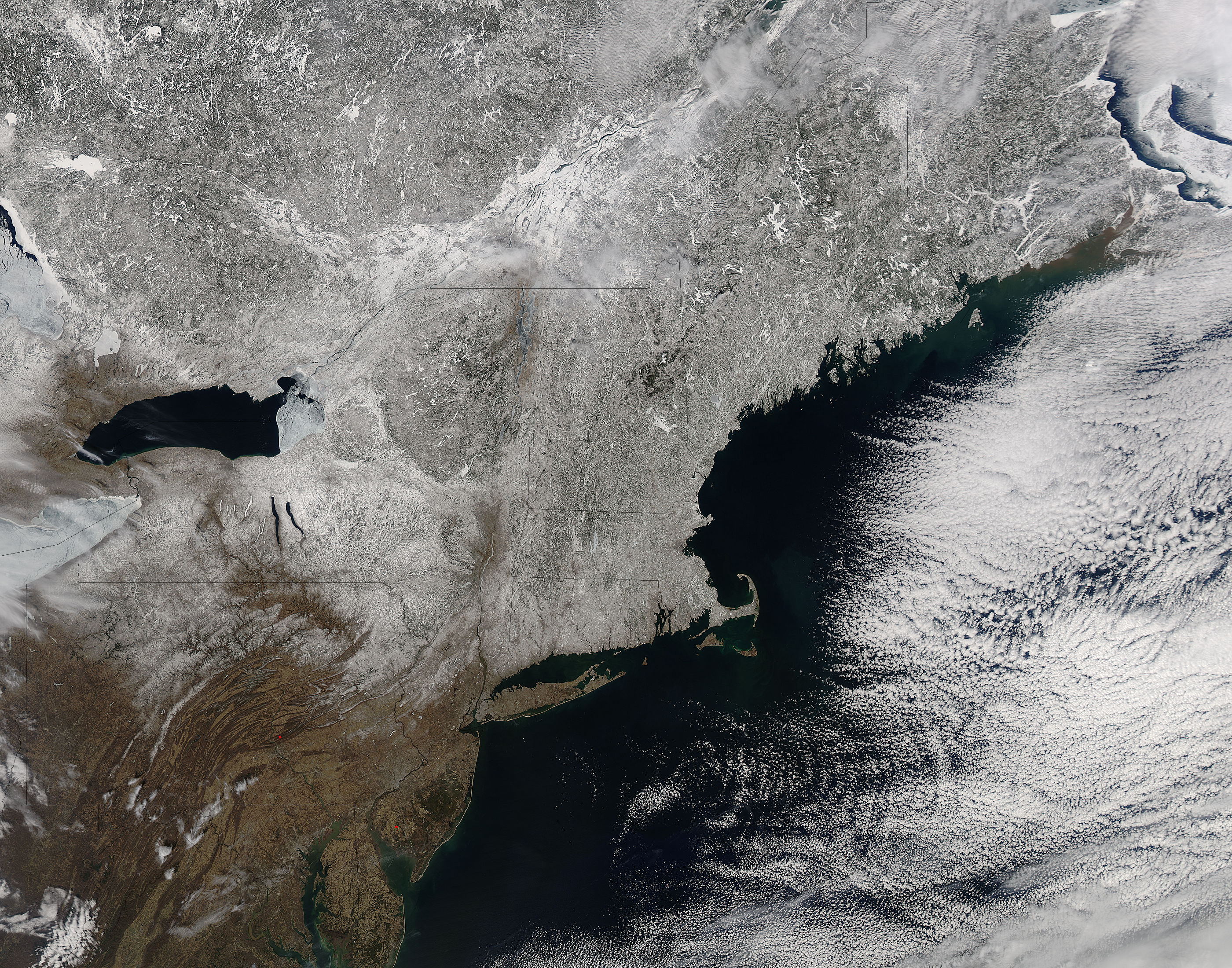 Snow over northeastern United States and Canada - related image preview