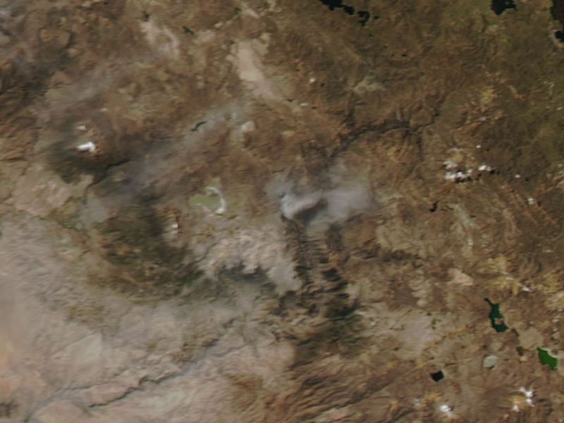 Ash plume from Ubinas Volcano, Peru - related image preview