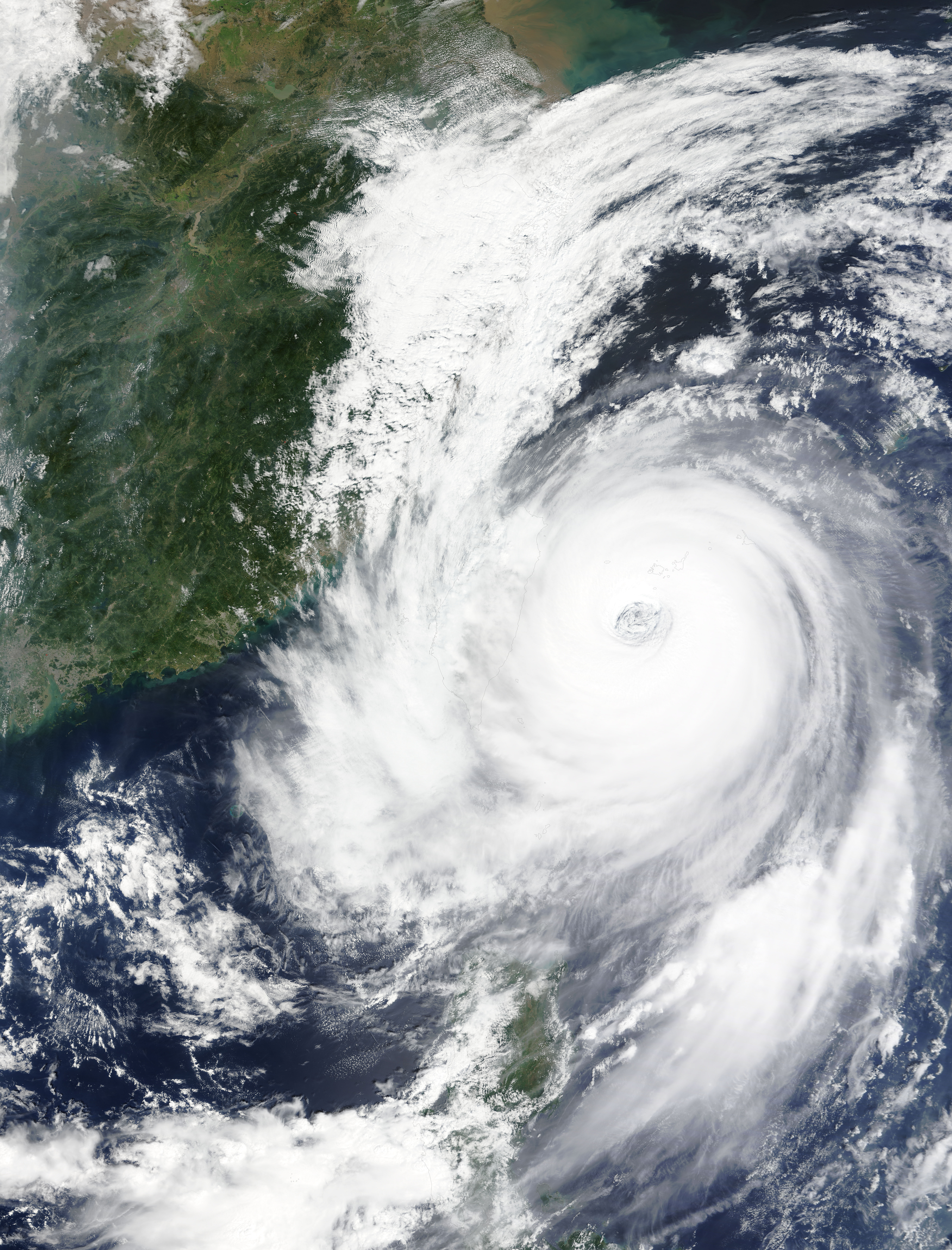 Typhoon Dujuan (21W) over Taiwan - related image preview