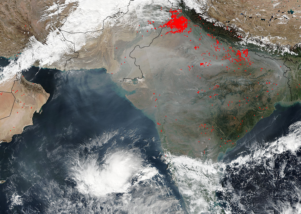 Smoke and fires across India and the Arabian Sea - related image preview