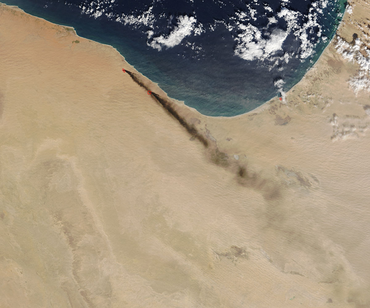 Oil fires in Libya - related image preview