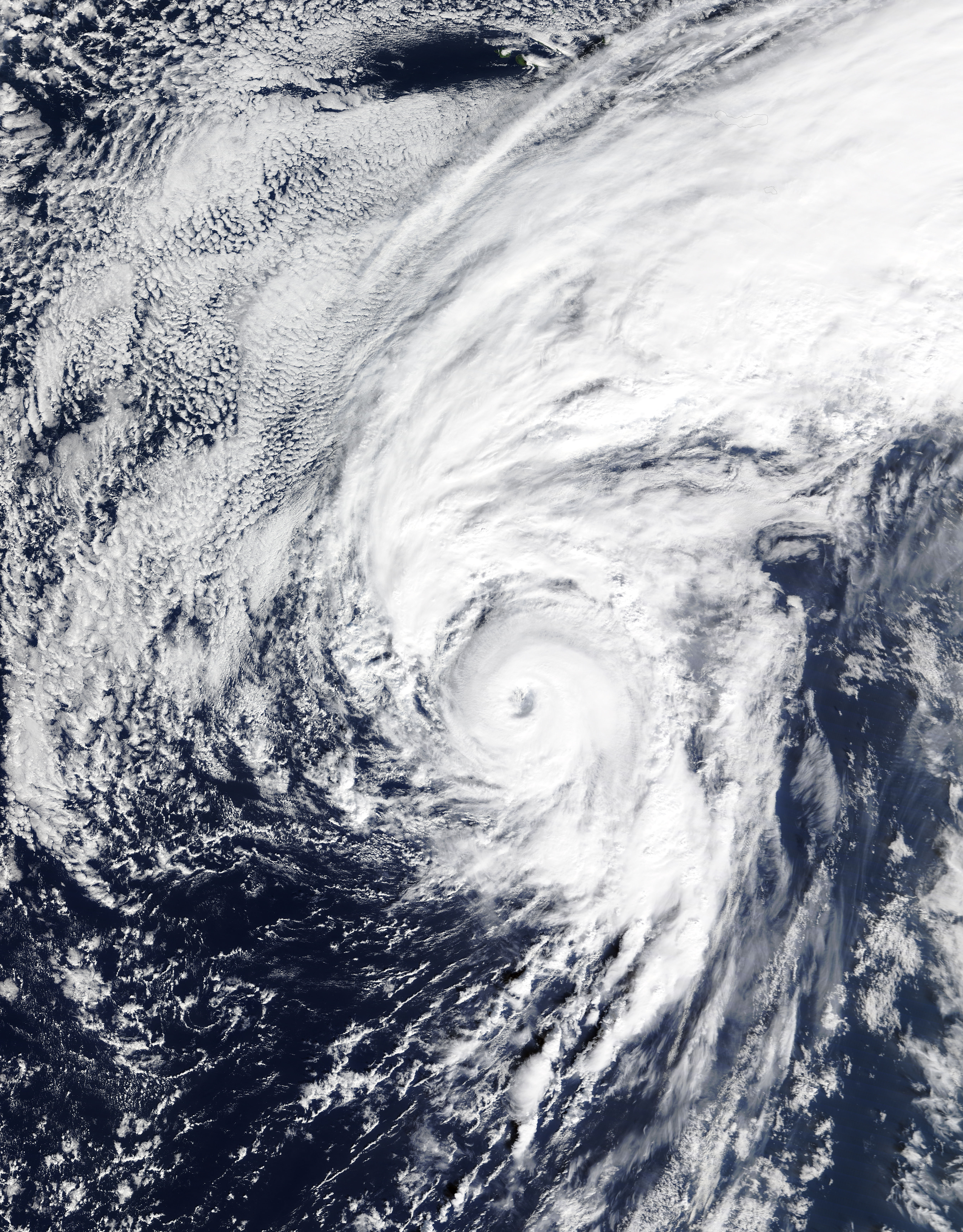 Hurricane Alex (01L) approaching the Azores - related image preview