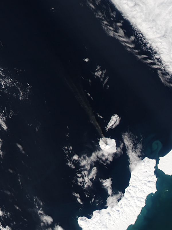 Plume from Alaid, Atlasov Island, Kuril Islands - related image preview