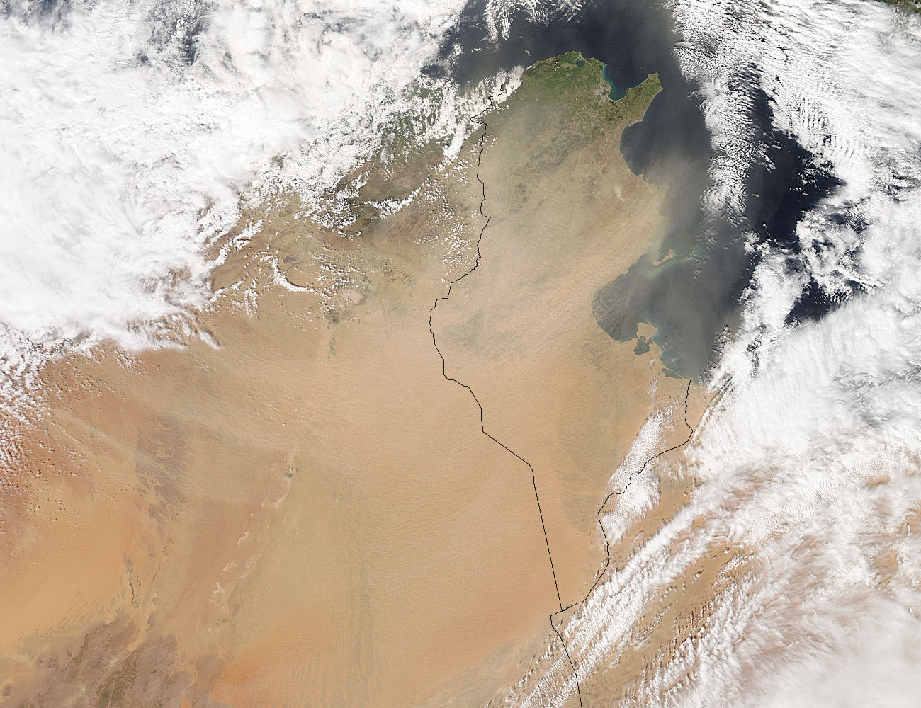 Dust storm in northern Africa - related image preview