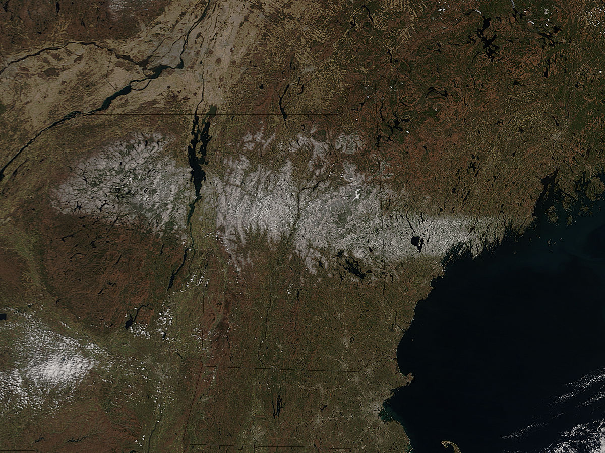 Spring snow across northern New England - related image preview