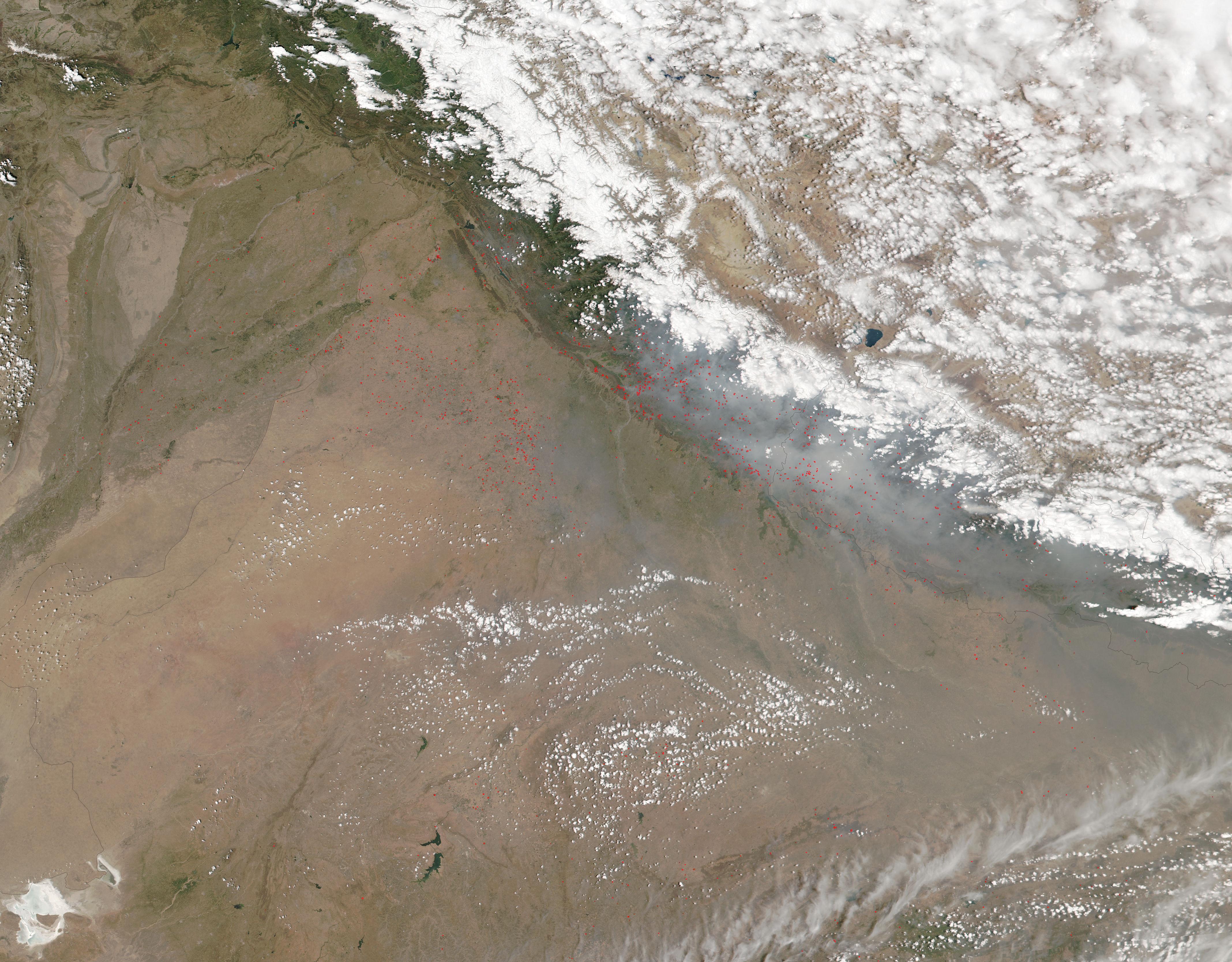 Fires and smoke in northern India - related image preview