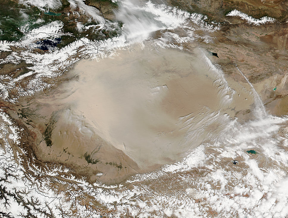 Dust storm in Taklimakan Desert, Western China - related image preview