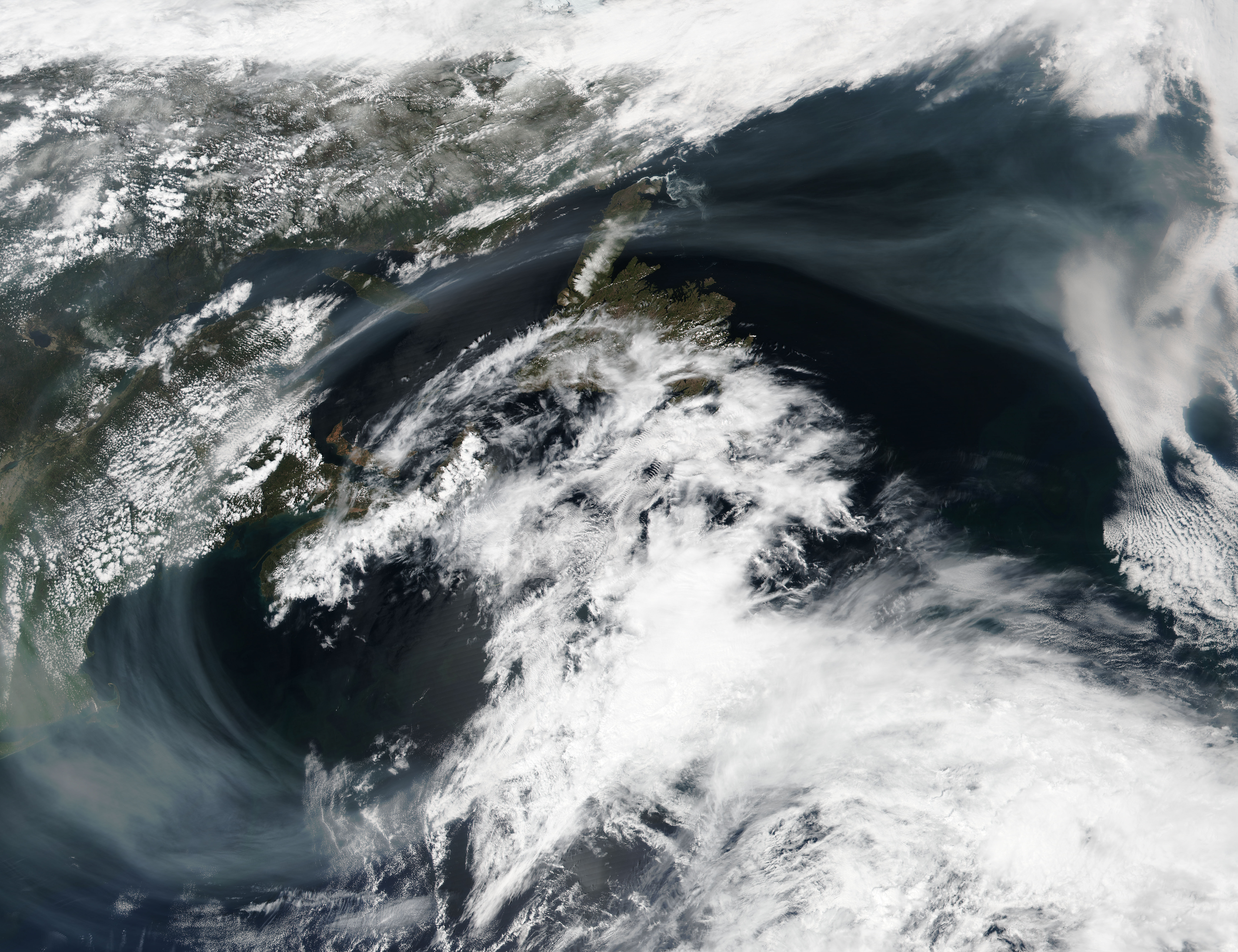 Smoke from western wildfires over the Atlantic Ocean - related image preview