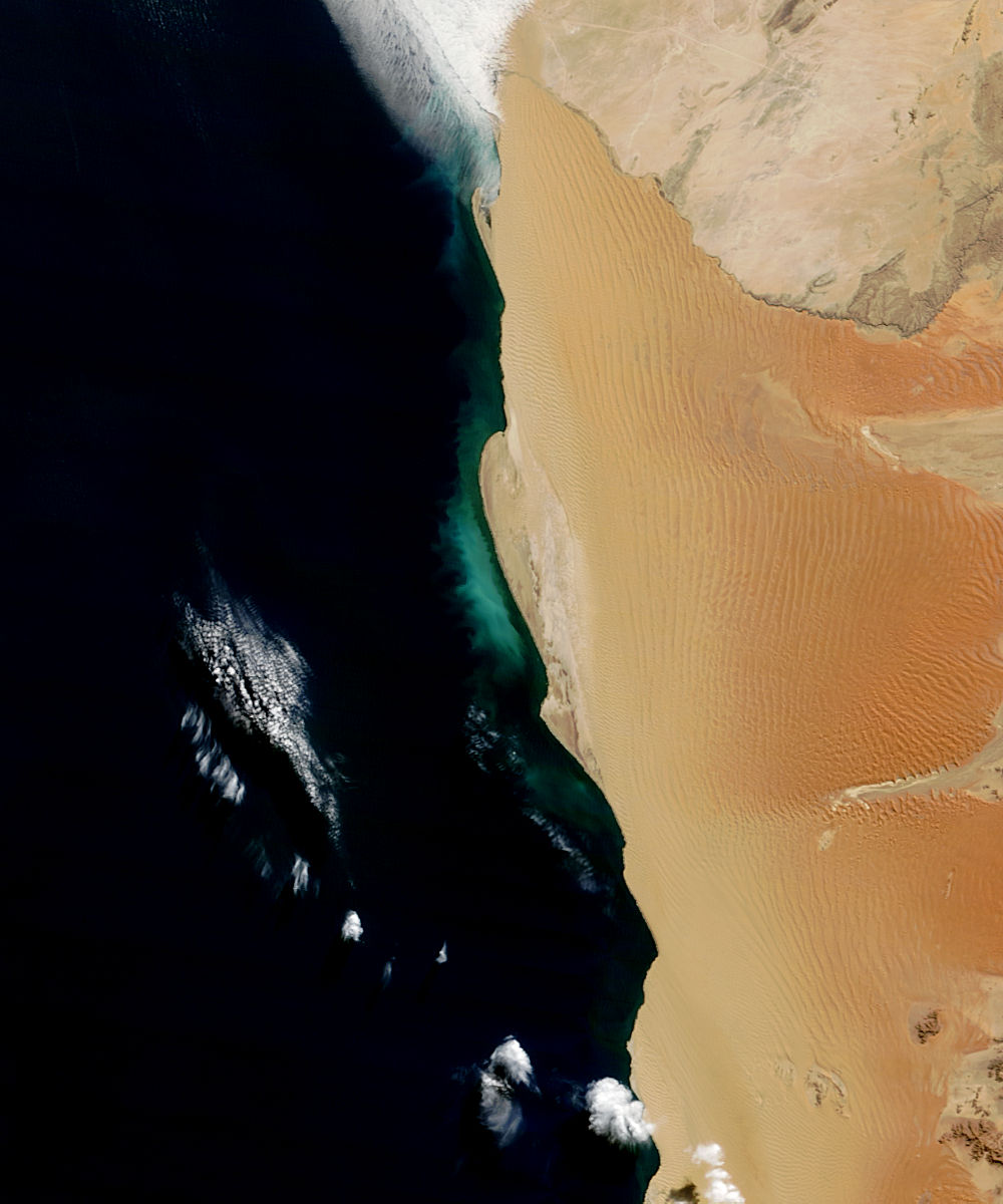 Hydrogen sulphide eruptions along the coast of Namibia - related image preview