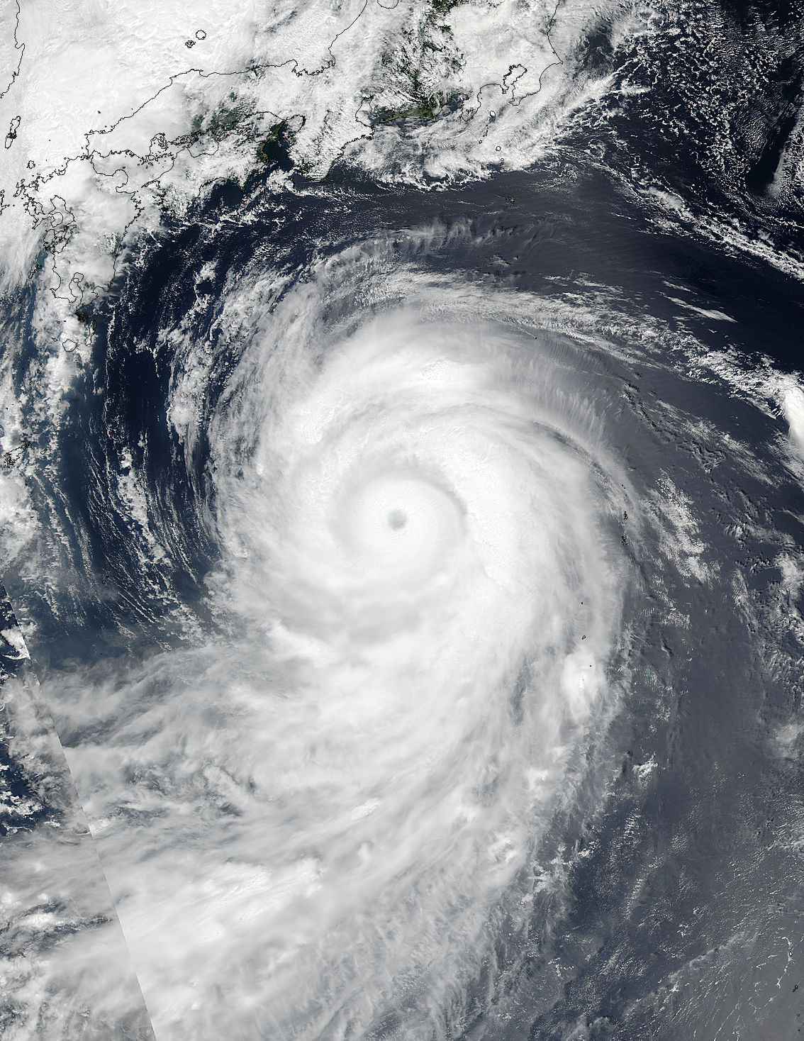 Typhoon Lionrock (12W) off Japan - related image preview