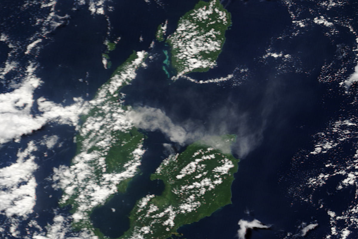 Plume from Dukono, Halmahera, Indonesia - related image preview