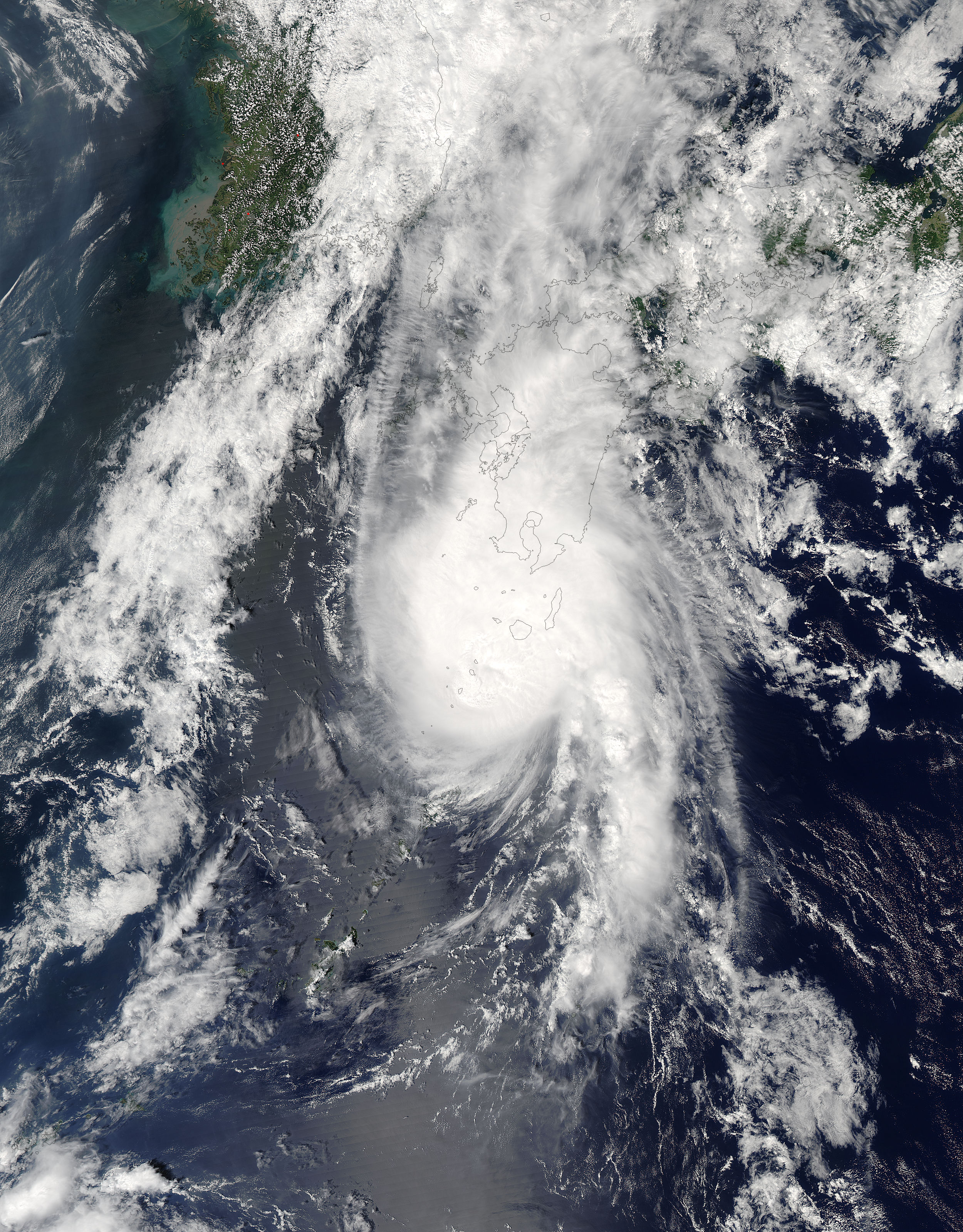 Typhoon Namtheun (15W) over Japan - related image preview