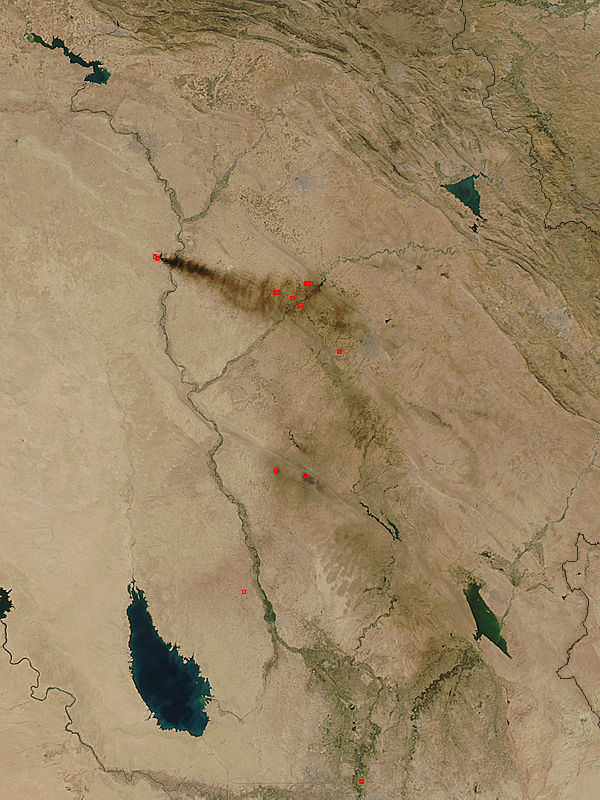 Oil fires in Iraq - related image preview