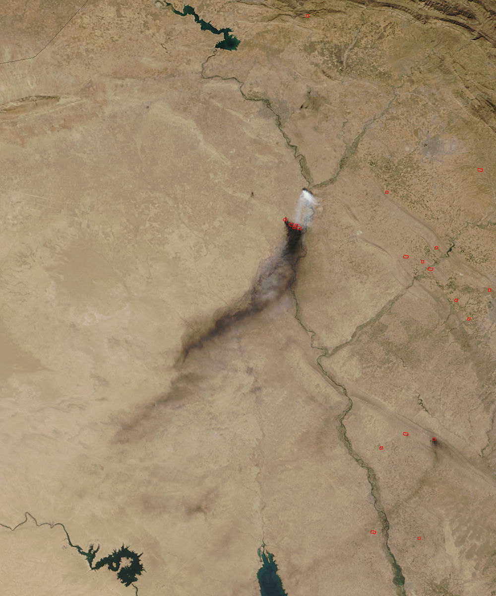 Smoke and sulfur dioxide plumes in Iraq - related image preview