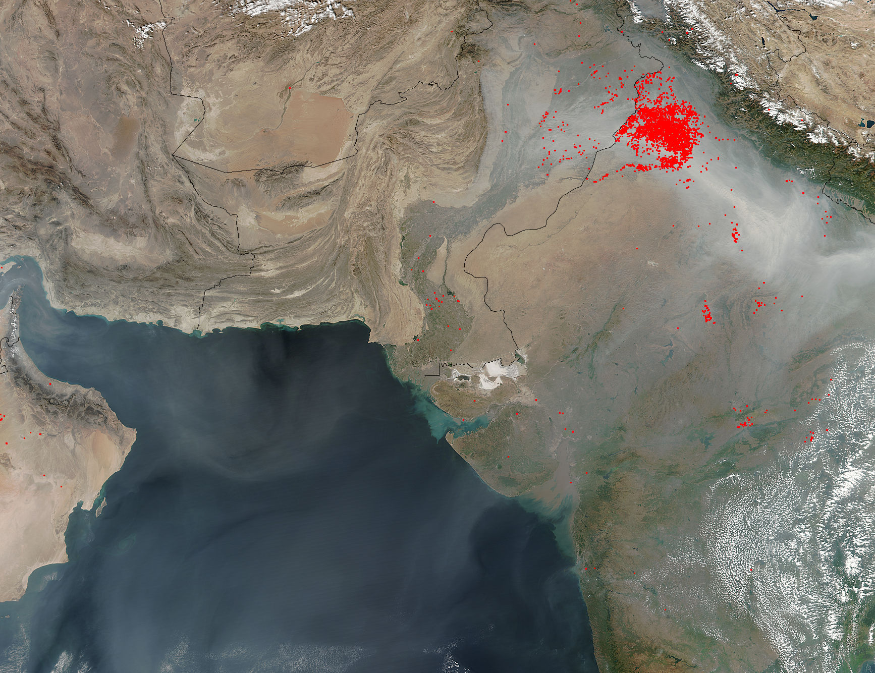 Smoke across northern India and the Arabian Sea - related image preview