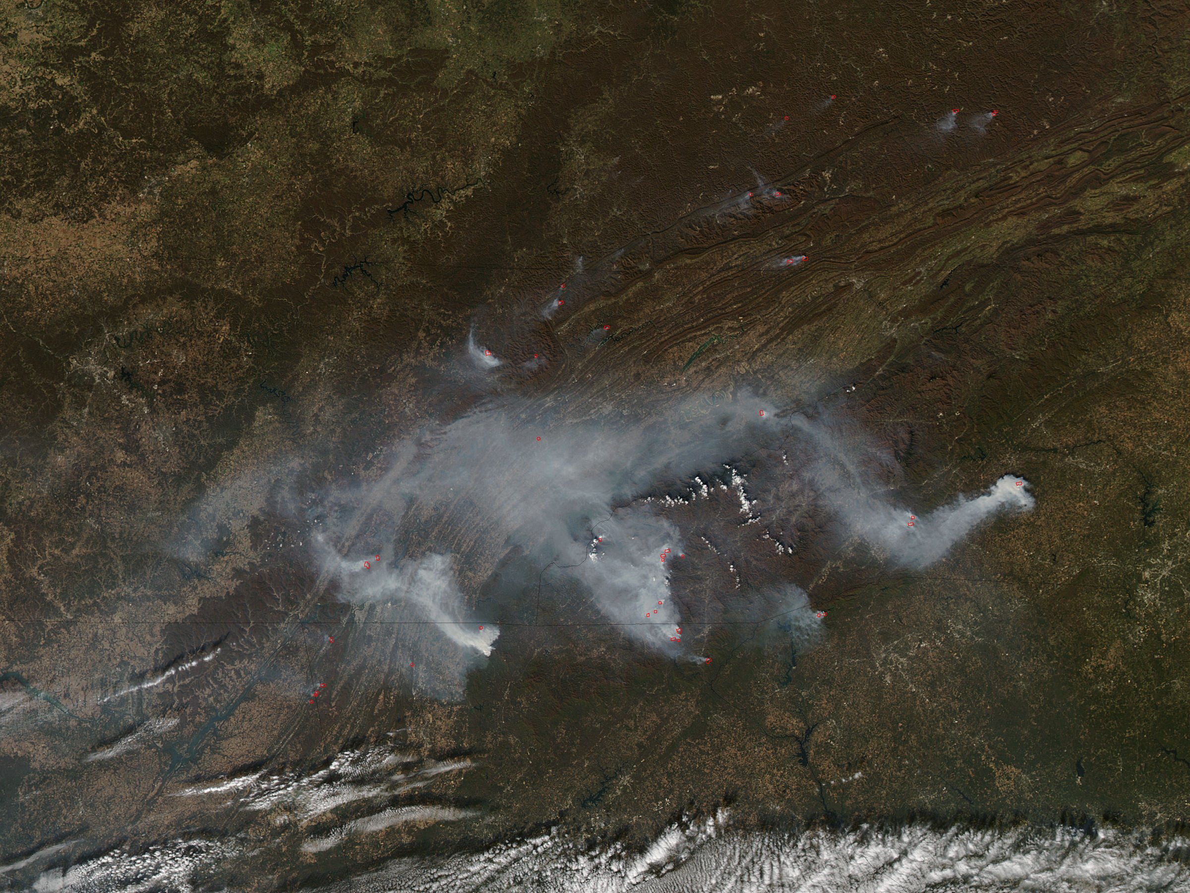 Smoke and fires in southeastern United States - related image preview
