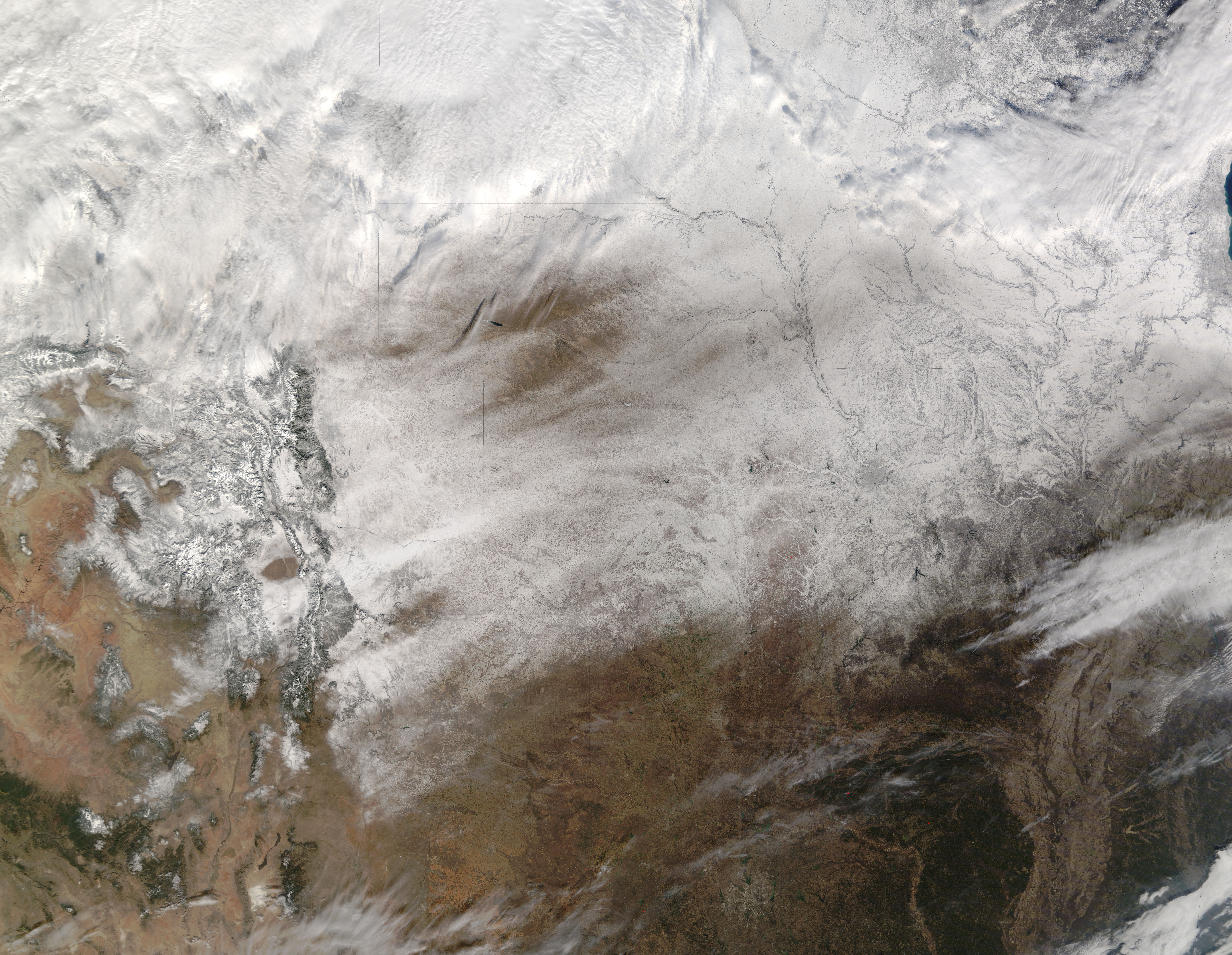 Snow in the central United States - related image preview