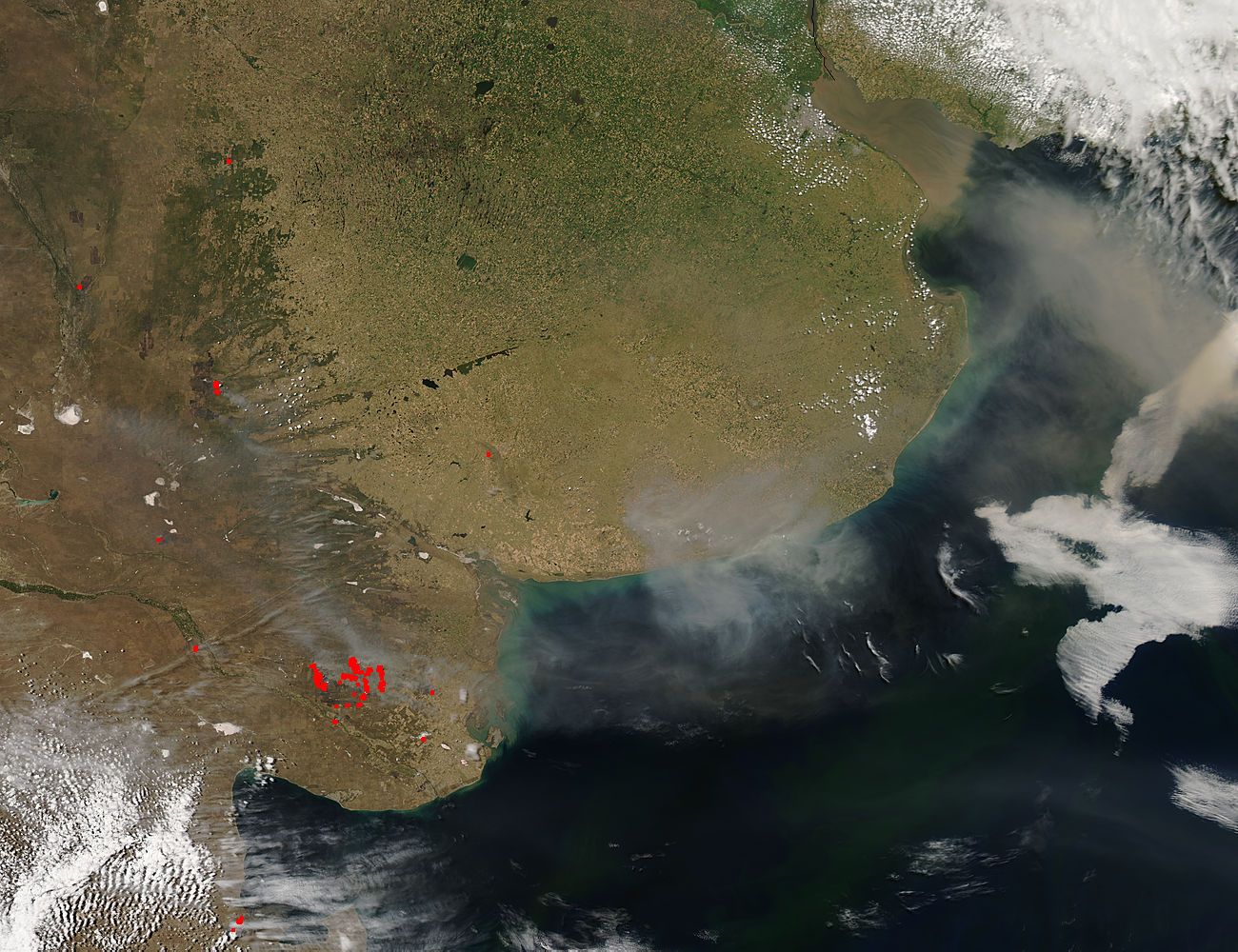 Fires and smoke in Argentina - related image preview