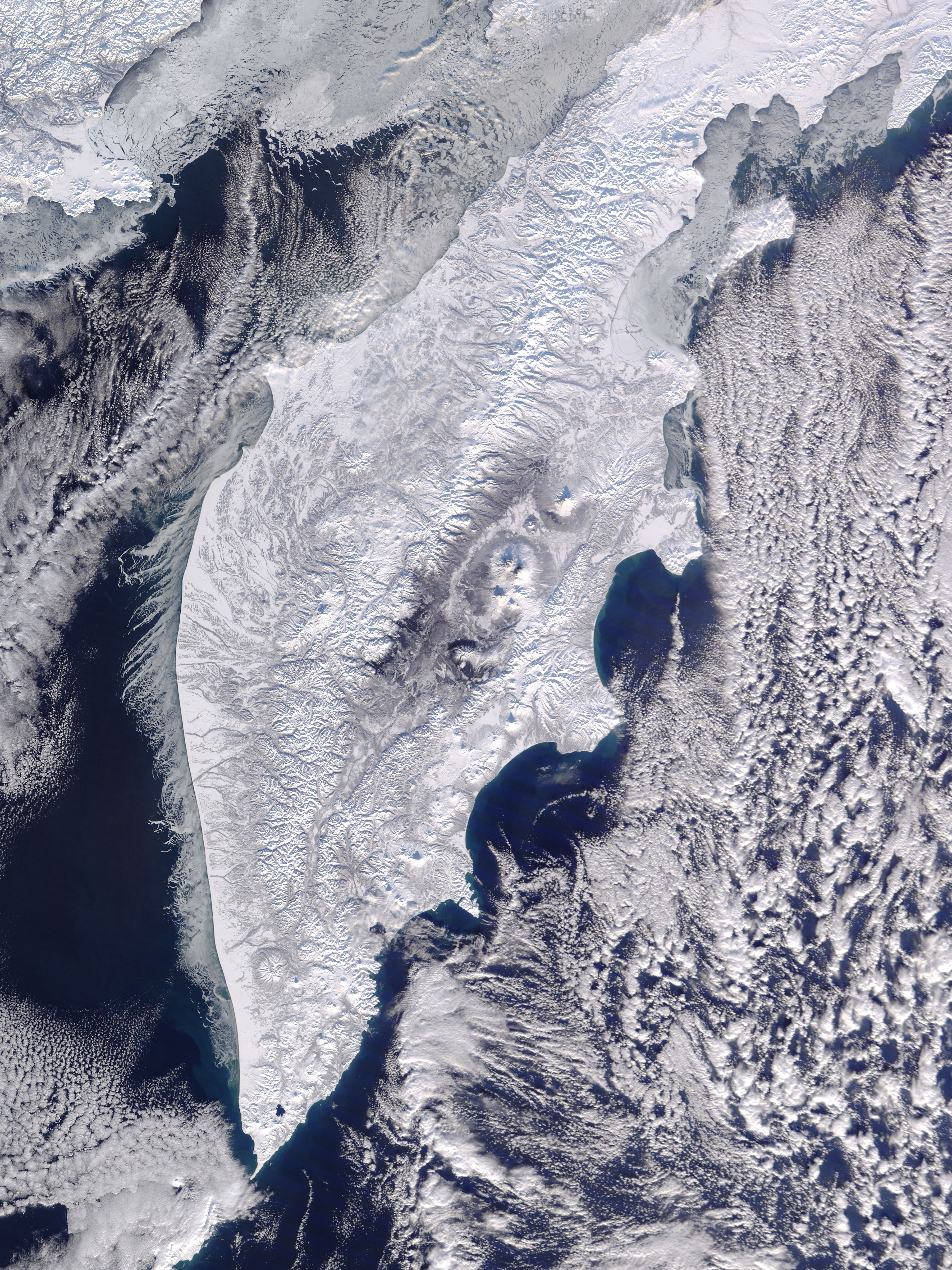 Полуостров Камчатка фото со спутника
