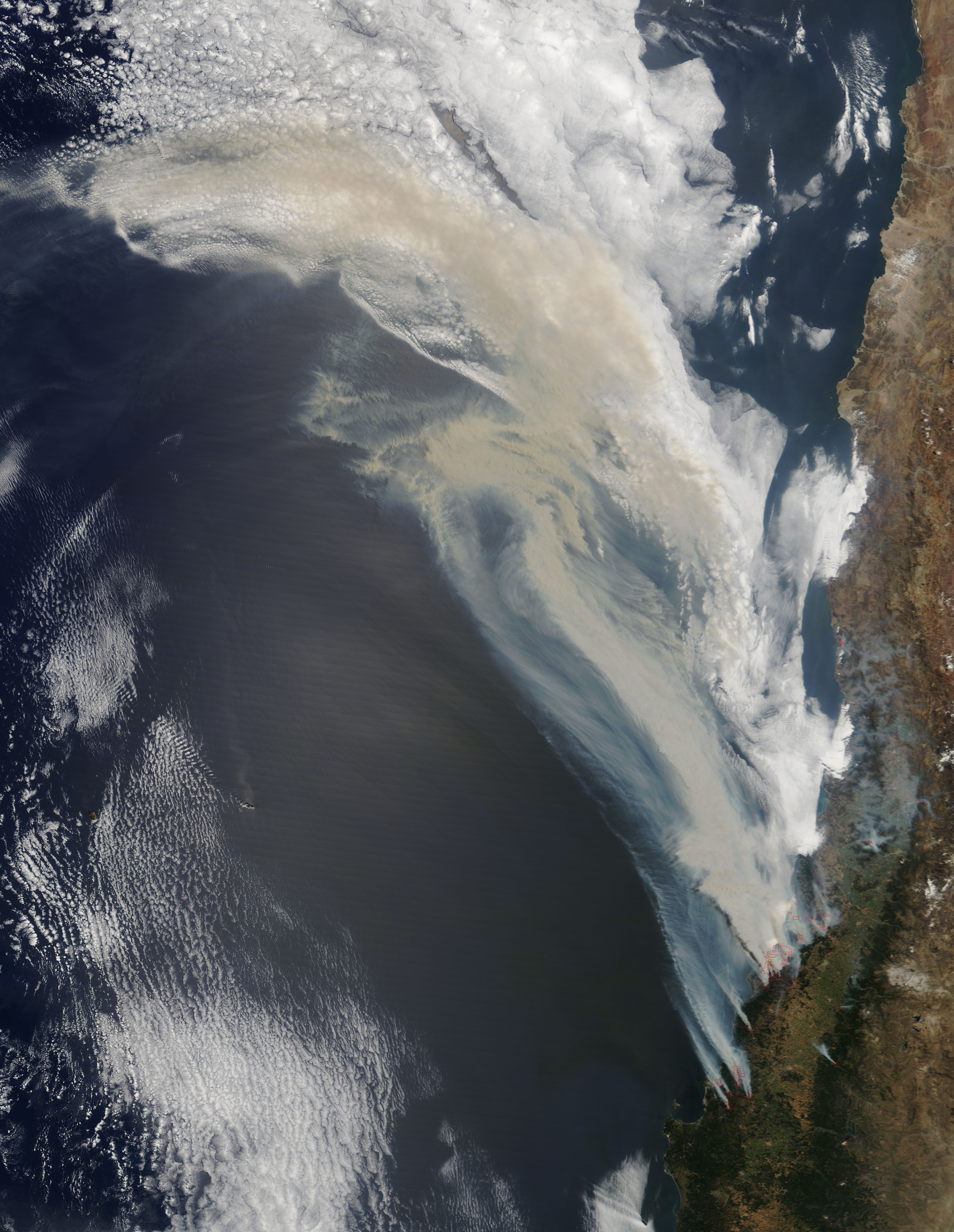 Fires and smoke in central Chile - related image preview