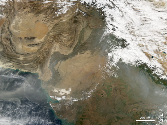 Haze along the Himalaya Front Range