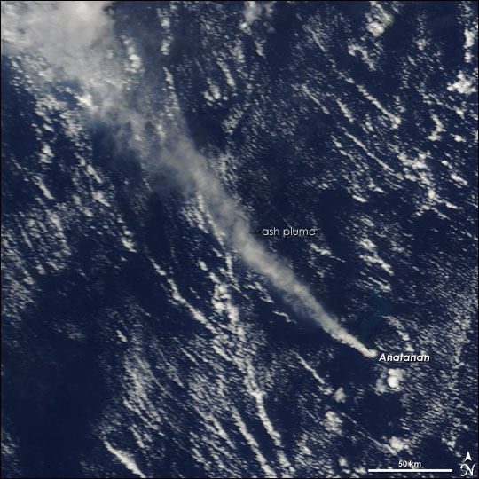 Eruption of Anatahan