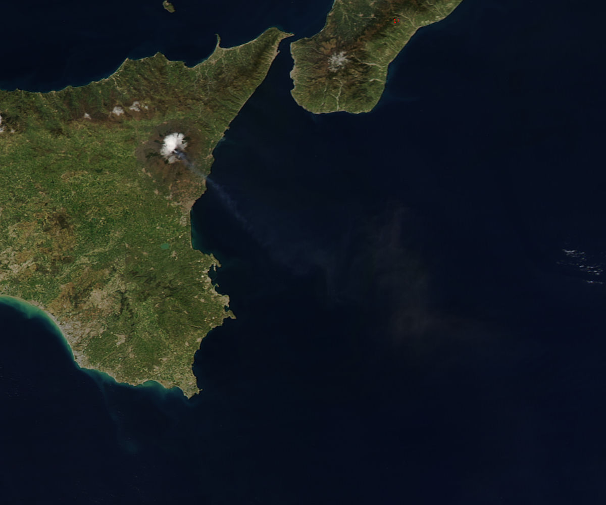 Plume from Mt. Etna in Sicily (afternoon overpass) - related image preview