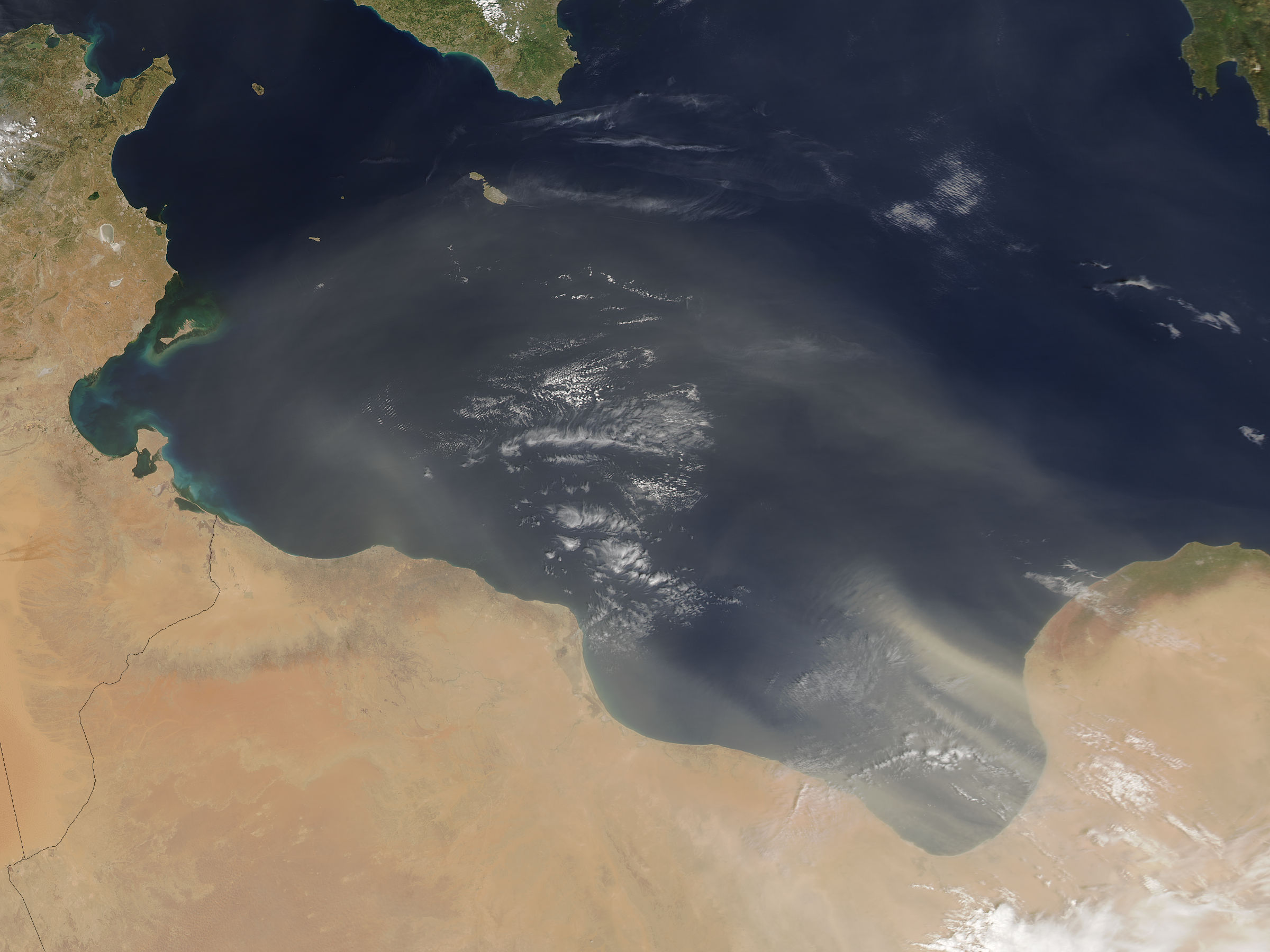 Dust storm off Libya - related image preview