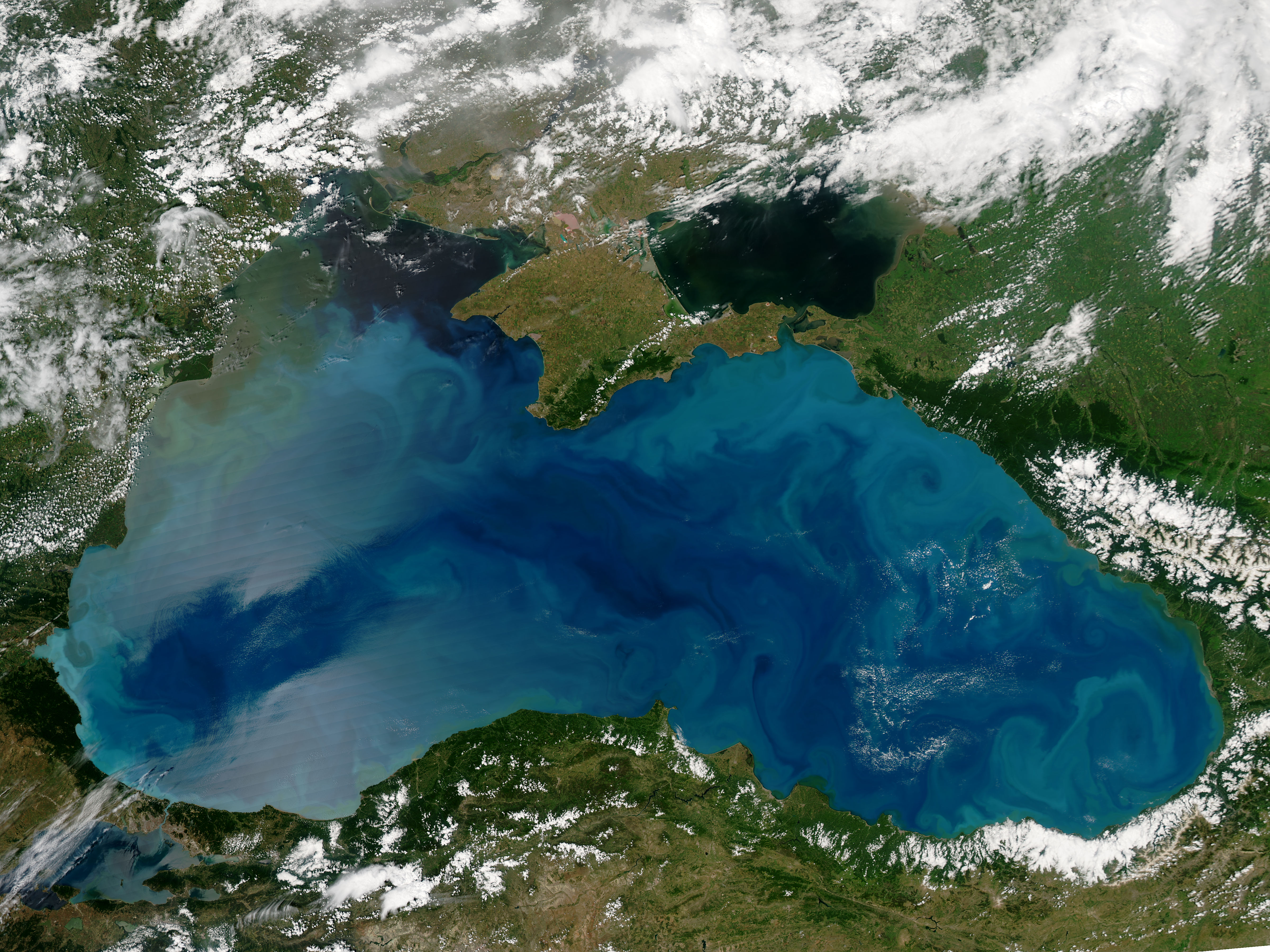 Самое голубое море россии