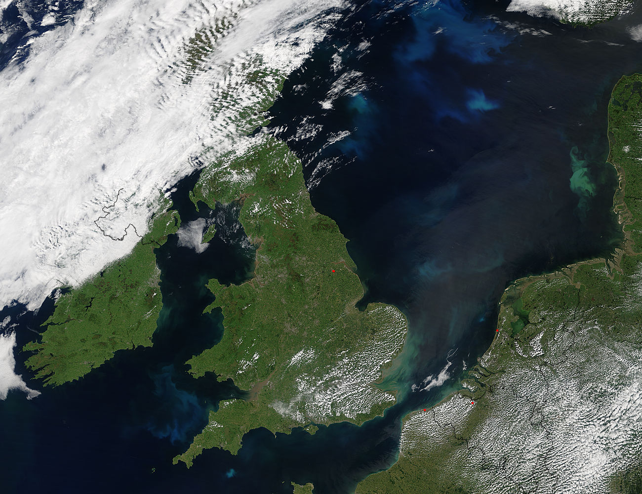 Phytoplankton blooms off western Europe - related image preview