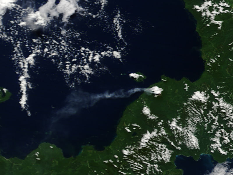 Plume from Ulawun, New Britain, Papua New Guinea - related image preview