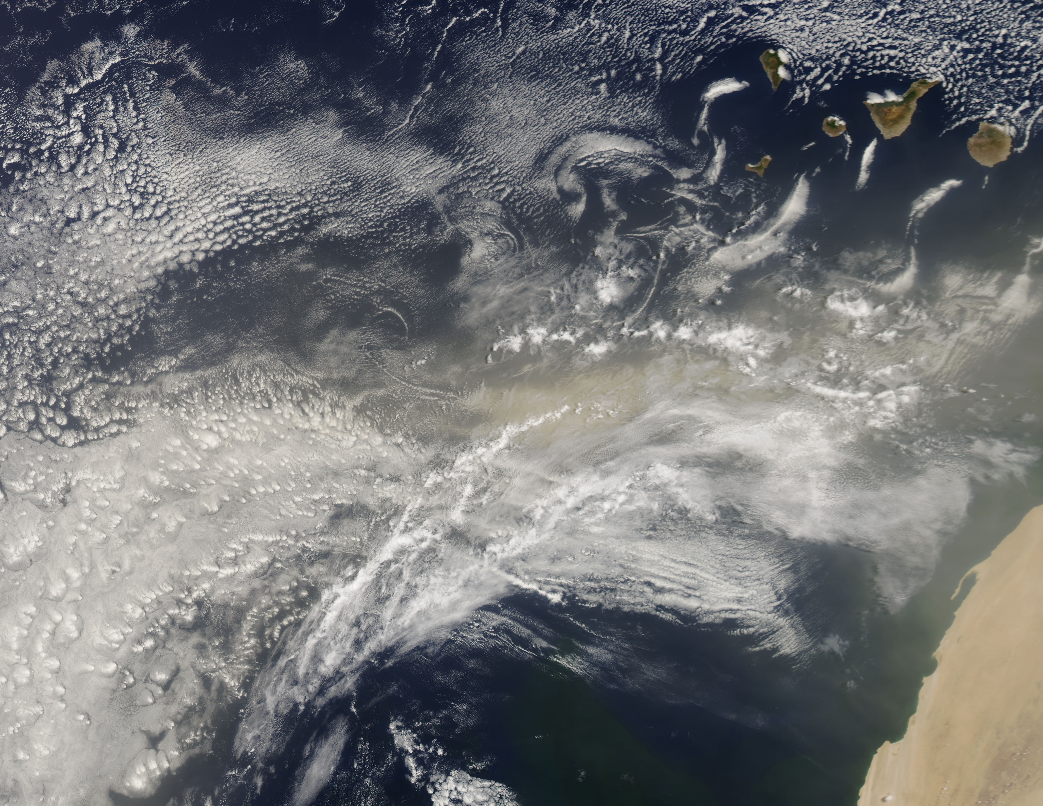 Dust storm off West Africa - related image preview