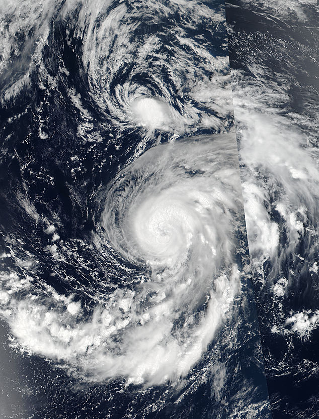 Typhoon Noru (07W) and Tropical Storm Kulap (09W) in the northern Pacific - related image preview