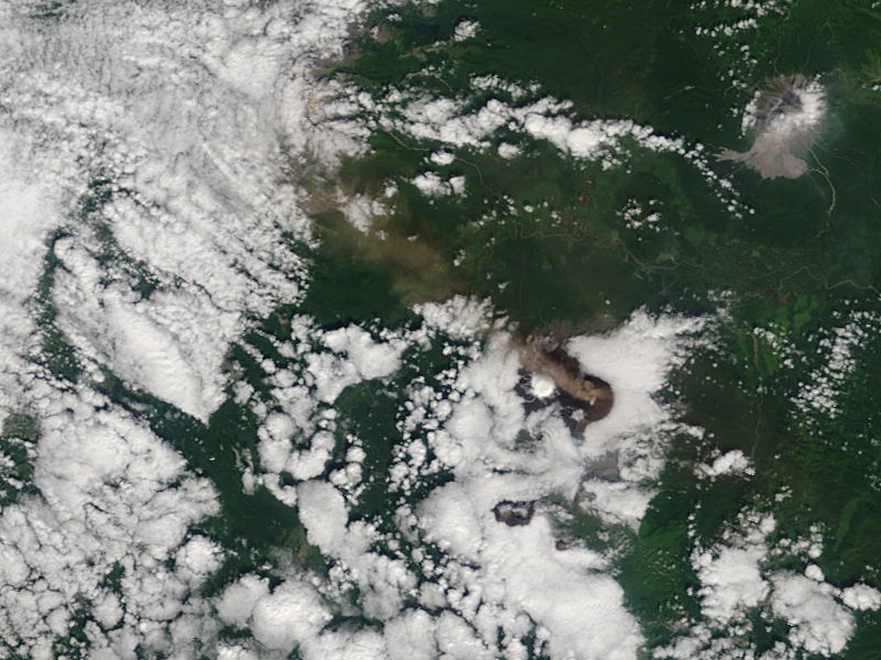 Eruption of Shiveluch, Kamchatka Peninsula - related image preview