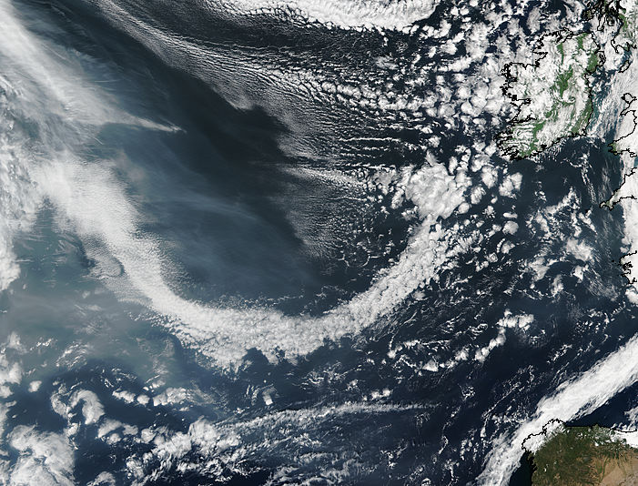 Smoke from western North America approaching Europe - related image preview