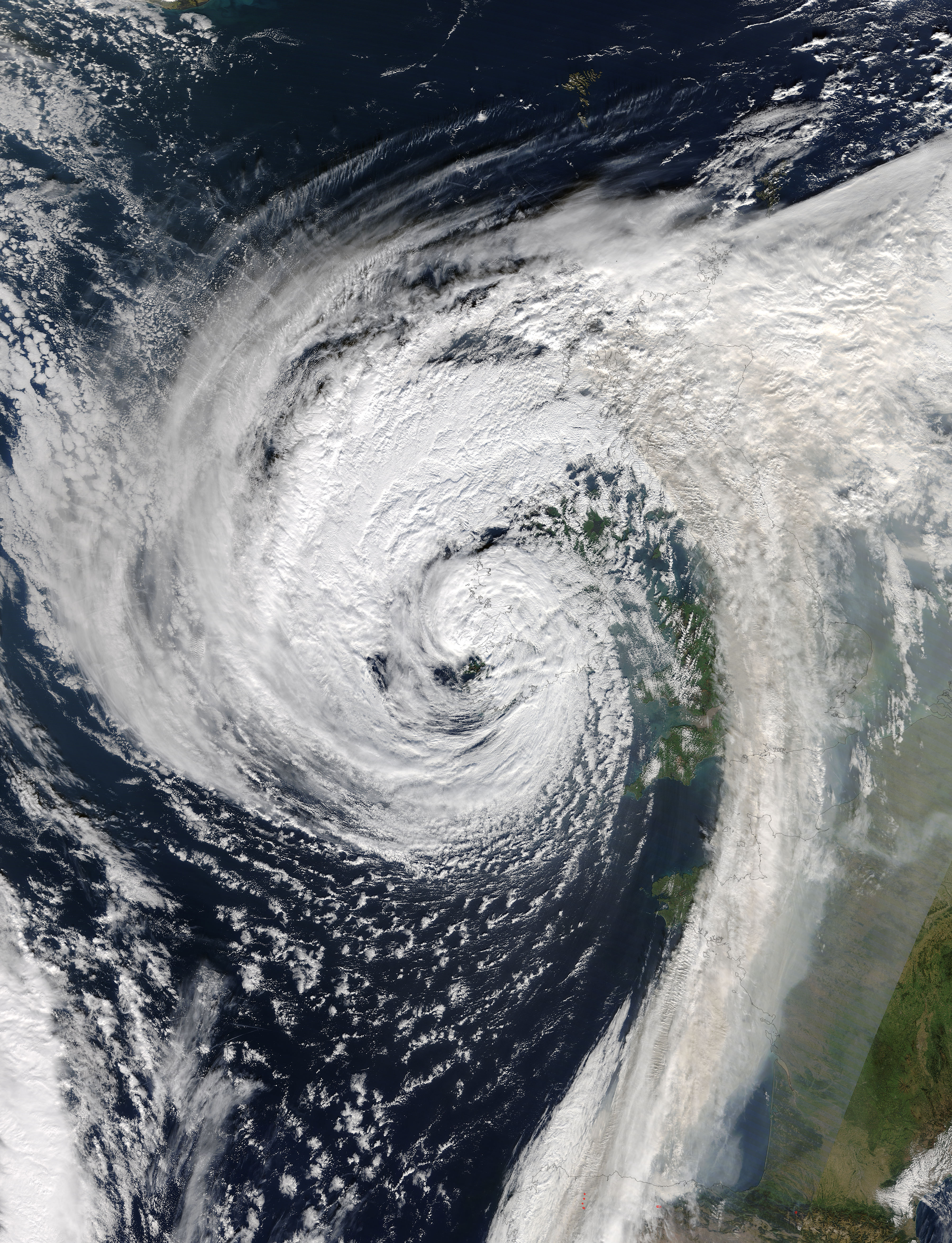 Hurricane Ophelia (17L) over Ireland and Great Britain - related image preview