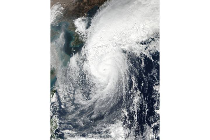 Typhoon Lan (25W) over Japan - selected image