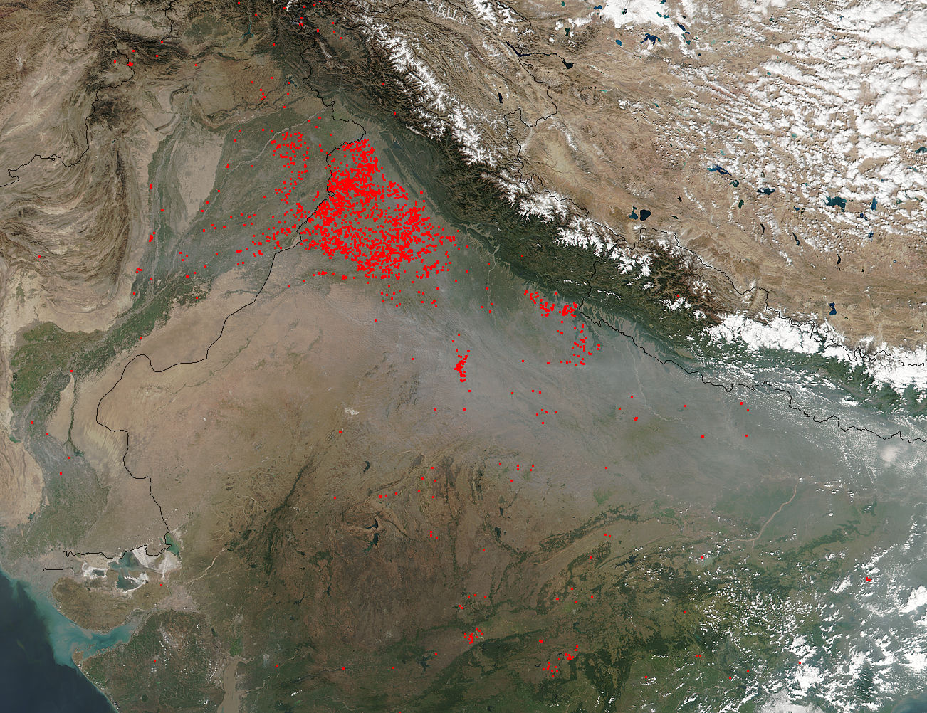 Fires and smoke in northern India - related image preview
