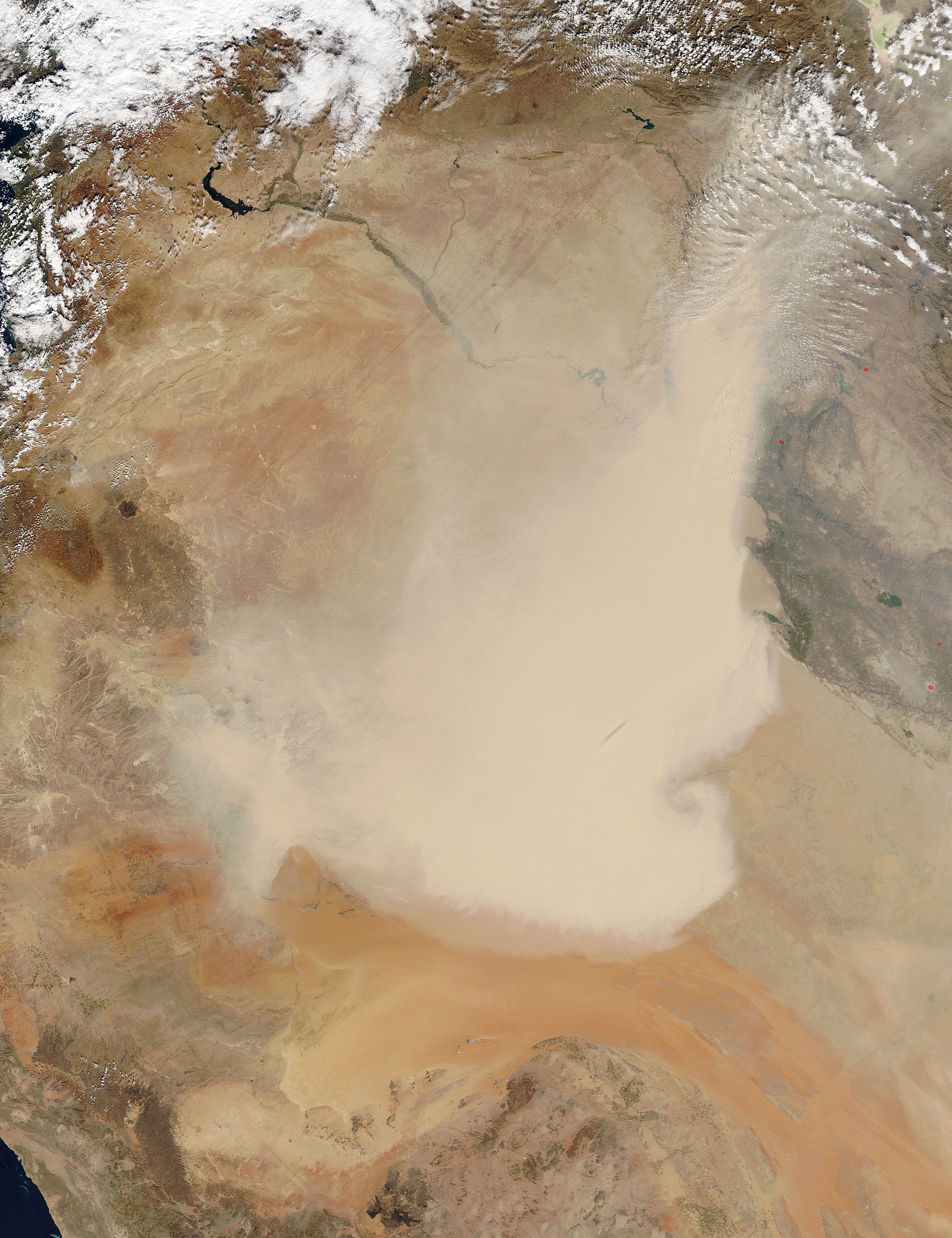 Dust storm in Iraq and Saudi Arabia - related image preview