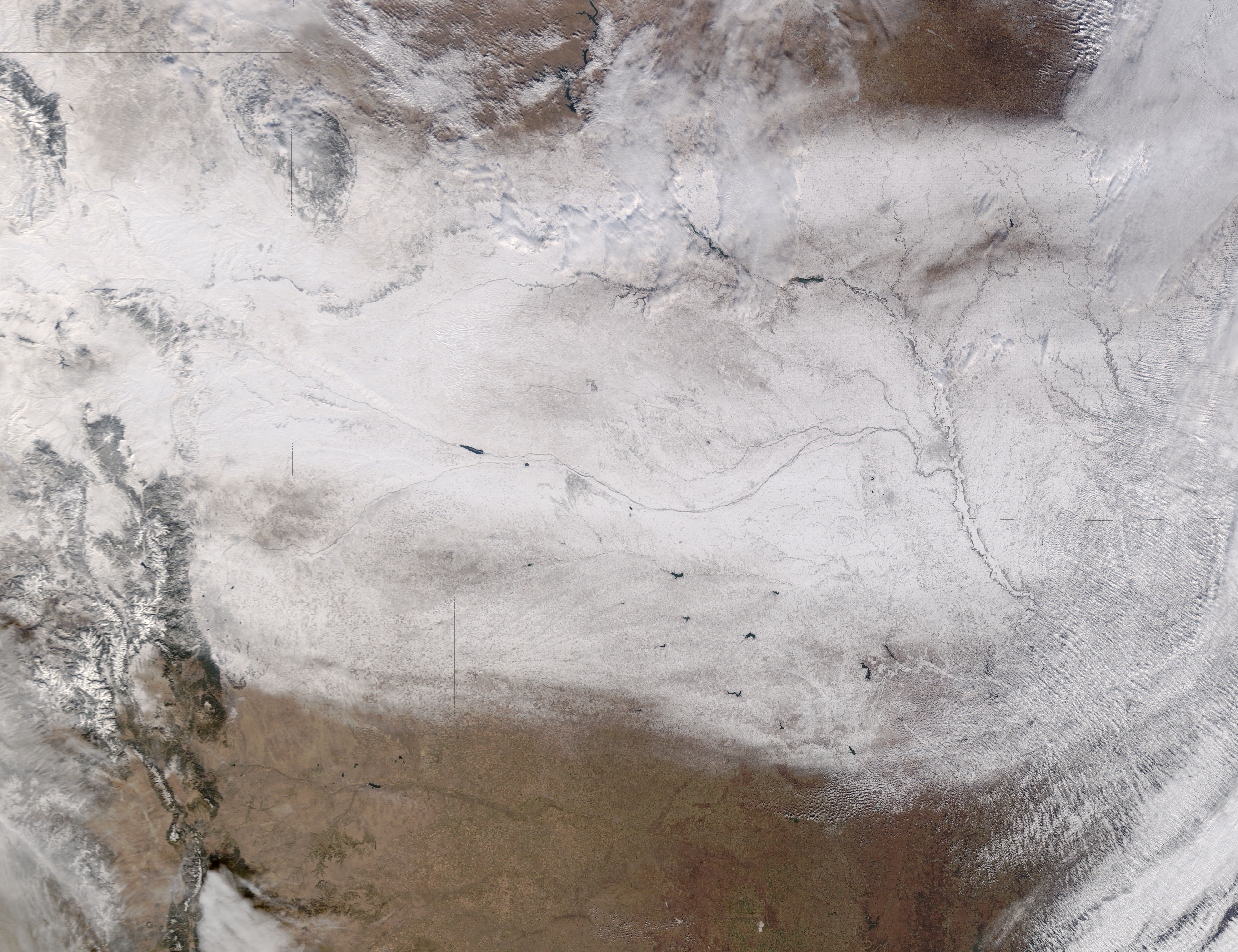 Snow across the central plains - related image preview