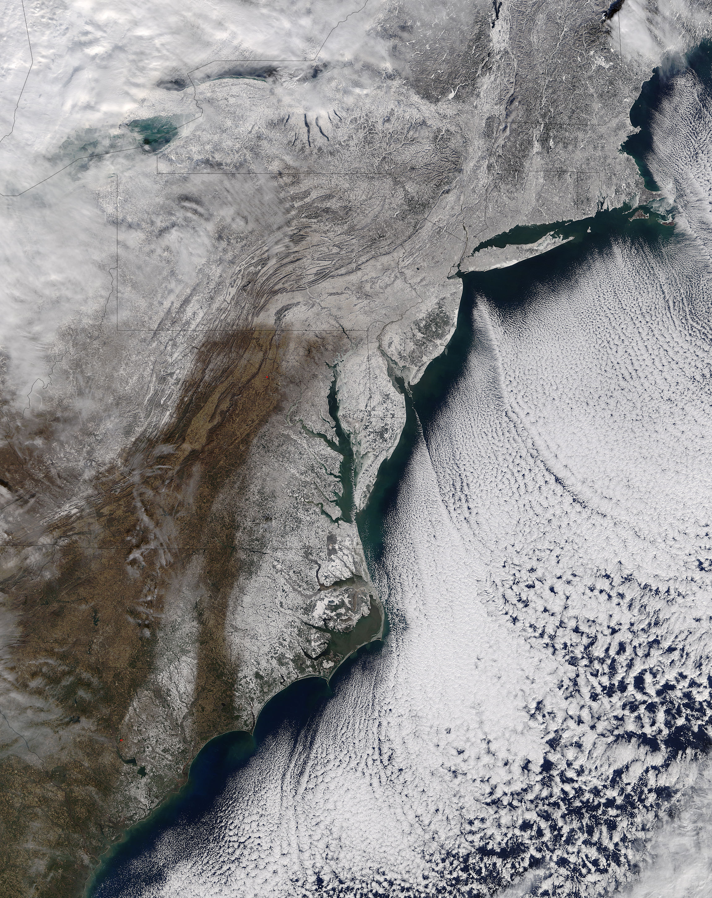 Snow and sea ice along the eastern seaboard - related image preview