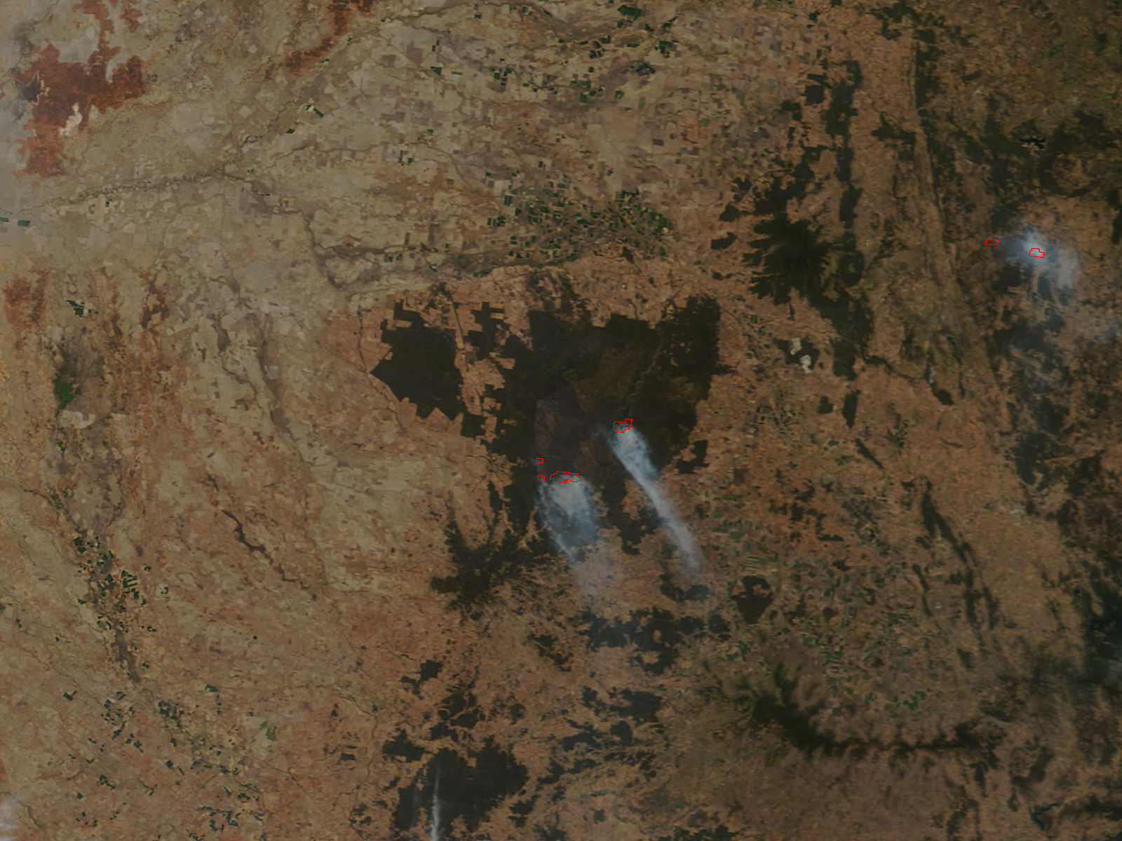 Fires and burn scar in Pilliga National Park, New South Wales (true color) - related image preview