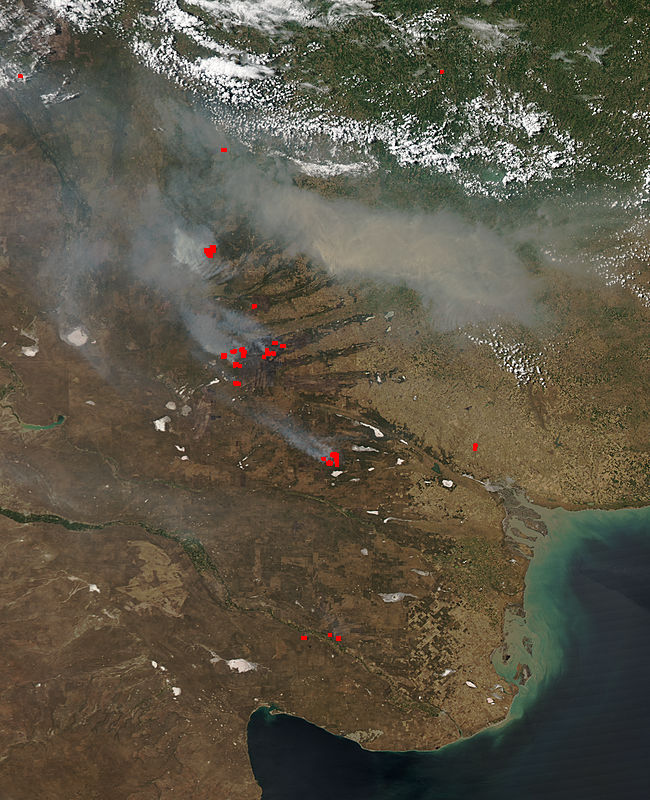 Fires and smoke in central Argentina - related image preview