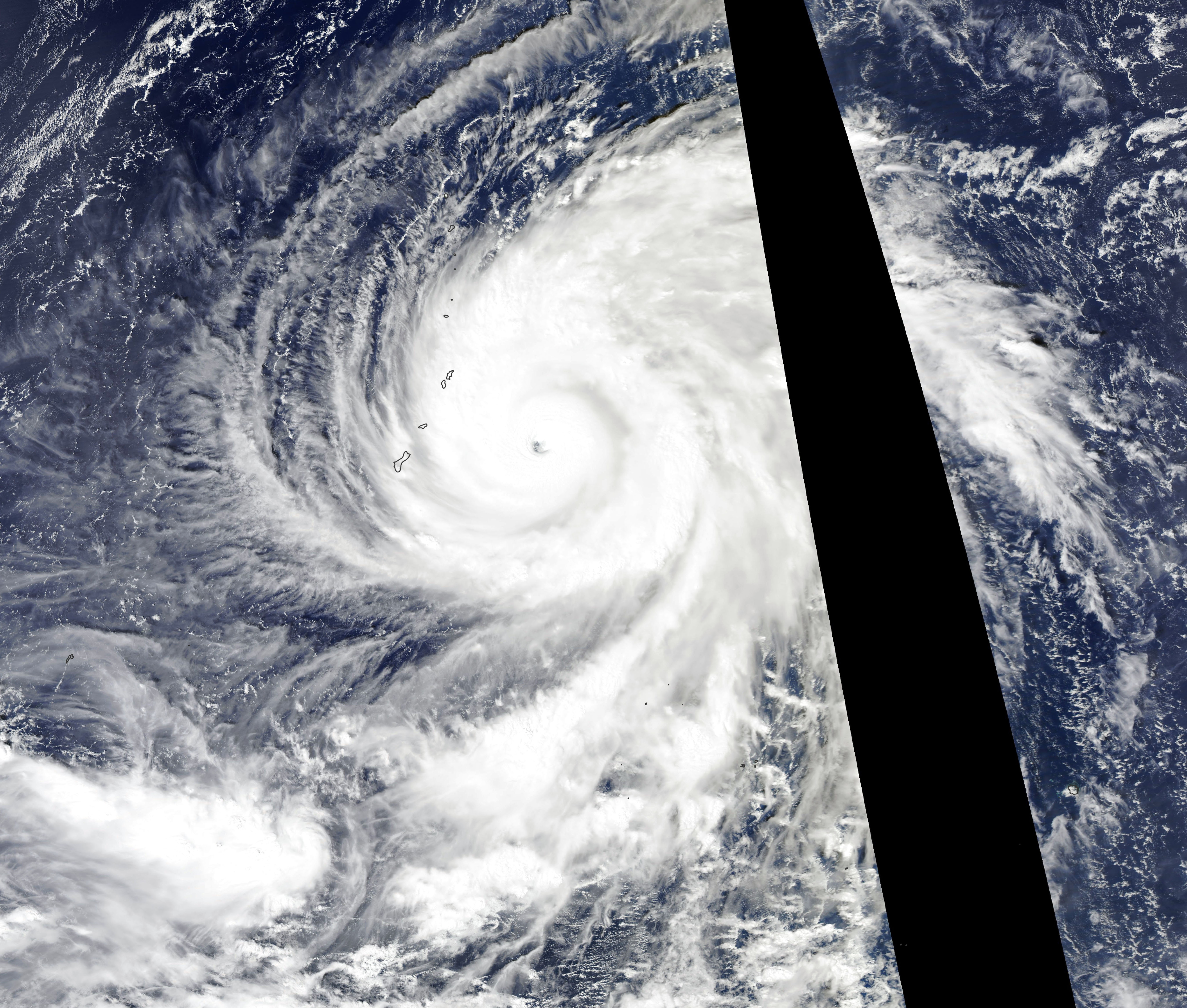 Super Typhoon Yutu - related image preview