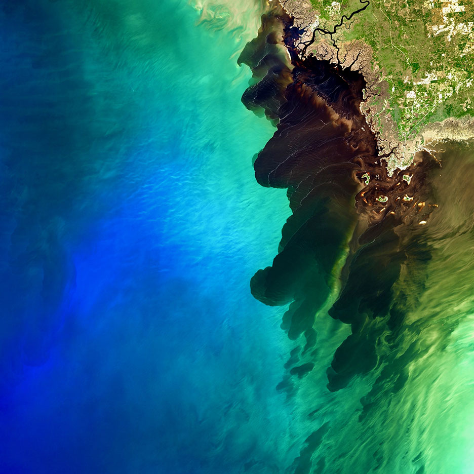 A Blackwater River Meets the Sea - related image preview